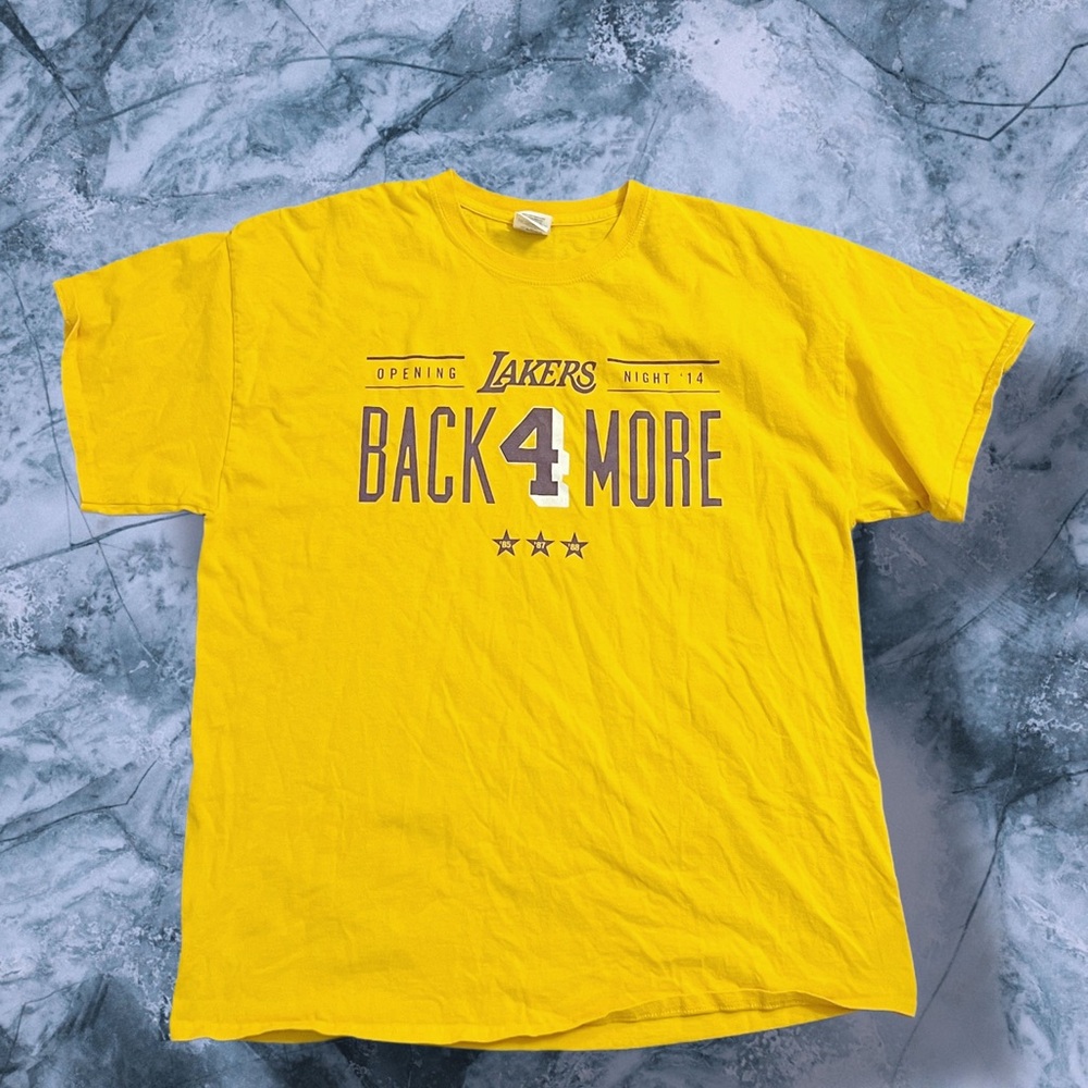 LA Lakers “Back 4 More” Scott #4 Yellow Graphic Tee‎ XL